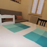 Magenta شقة *