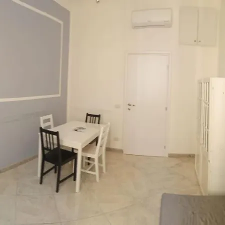 Magenta Apartment