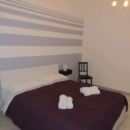 Apartment Magenta